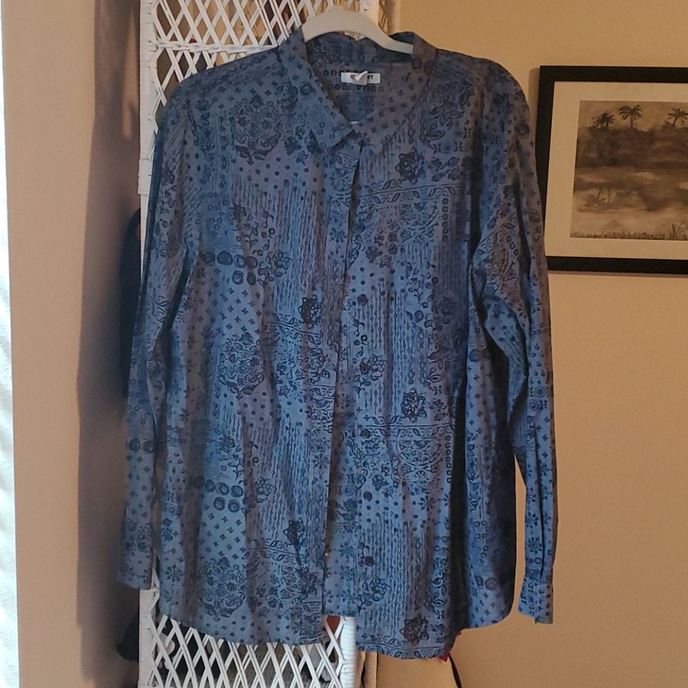 Long sleeve shirt